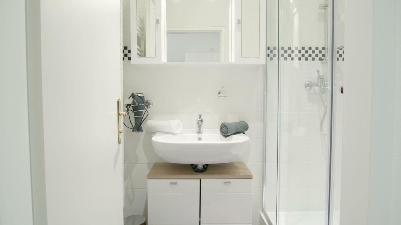 Lotus Apartment เวียนนา ภายนอก รูปภาพ